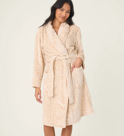 PJ SALVAGE Luxe Plush Leopard Print Robe - Champage