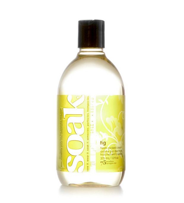 Soak is modern laundry care. Clean up with Soak’s eco-friendly formulation. Developed to be as easy on the environment as it is on your clothes, it’s the no-rinse clean you trust and love.  Soak is perfect for your laciest lingerie, softest sweaters, baby clothes, quilts, swimwear, workout wear and all the laundry you love. love it. wear it. soak it. Fresh-picked clean. Fig is ripened with sweet fig and lychee and crowned by dandelions.