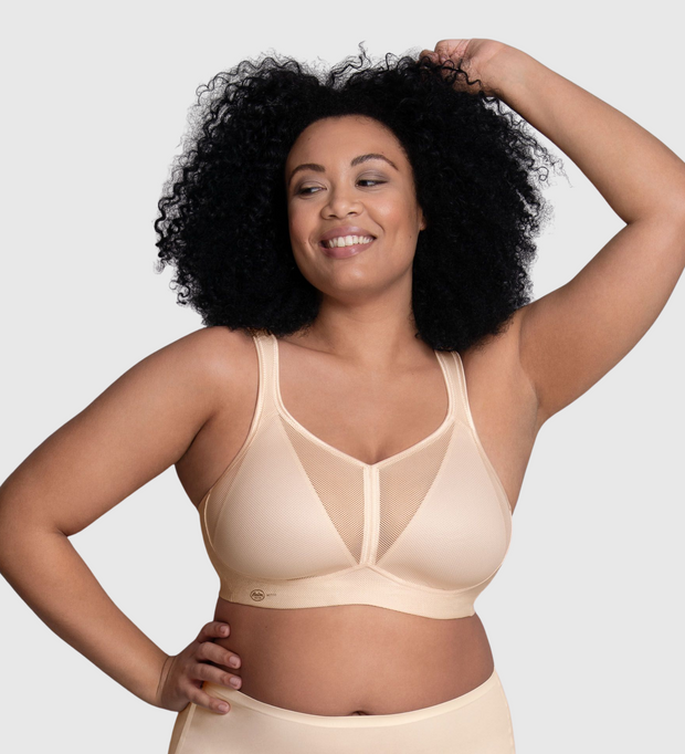 Experience wonderfully soft comfort. Anita Essentials Moulded Bralette 5405  is wire-free, ultra comfy and feminine. The foam cup inserts…