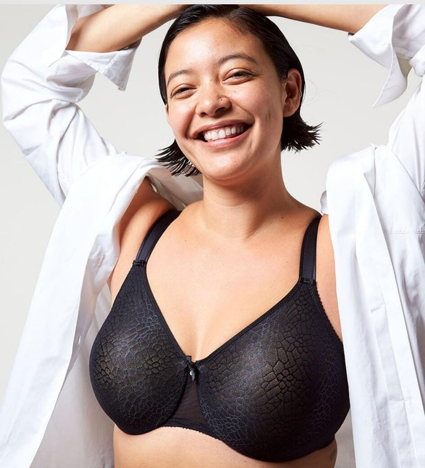 Elevate your confidence with Victoria, the ultimate black bra designed to  support and flatter all cup sizes, up to an impressive M cup.…